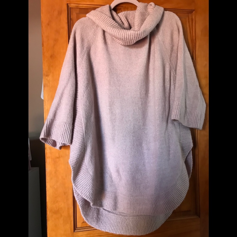 Really warm Oversized cardigan. WORN ONE TIME.